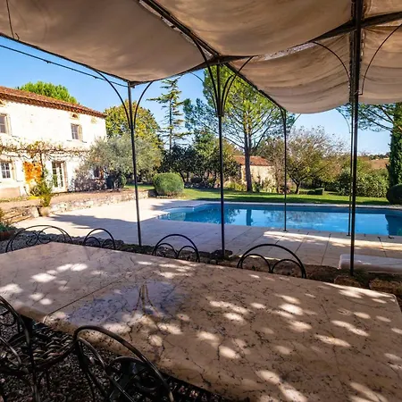 Dom wakacyjny Mas D'orban - Piscine - Salle De Jeux - Grand Parc *