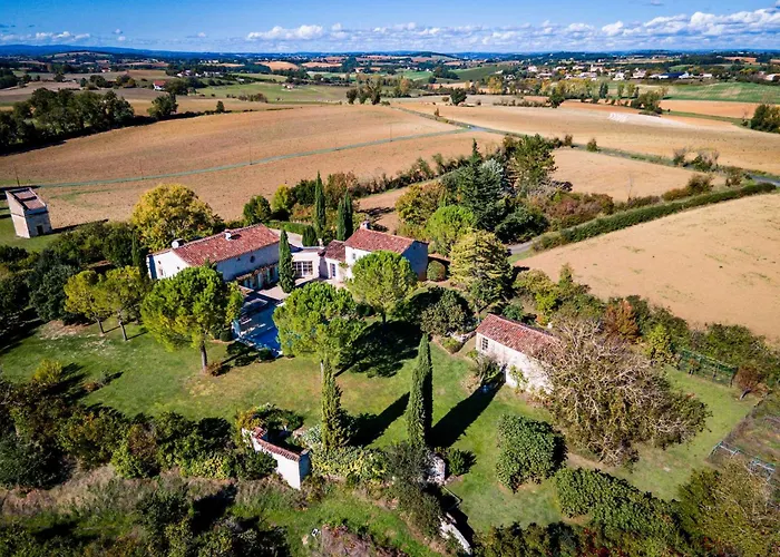 別荘 Mas D'orban - Piscine - Salle De Jeux - Grand Parc *